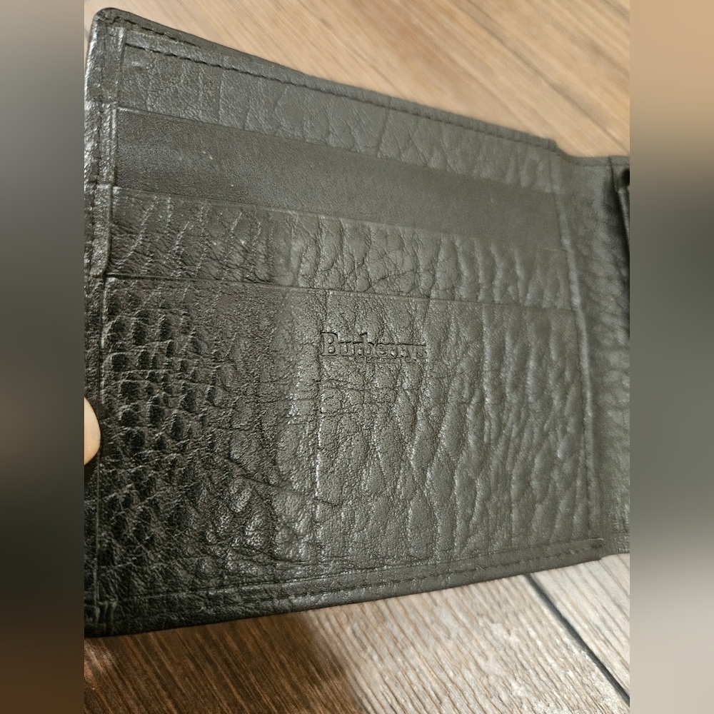 BURBERRYS Vintage Black Leather Bi-Fold Wallet | Mint Condition - Picture 4 of 16
